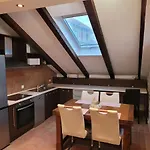 Manini 아파트 챠브타트