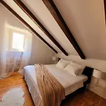Manini Apartment